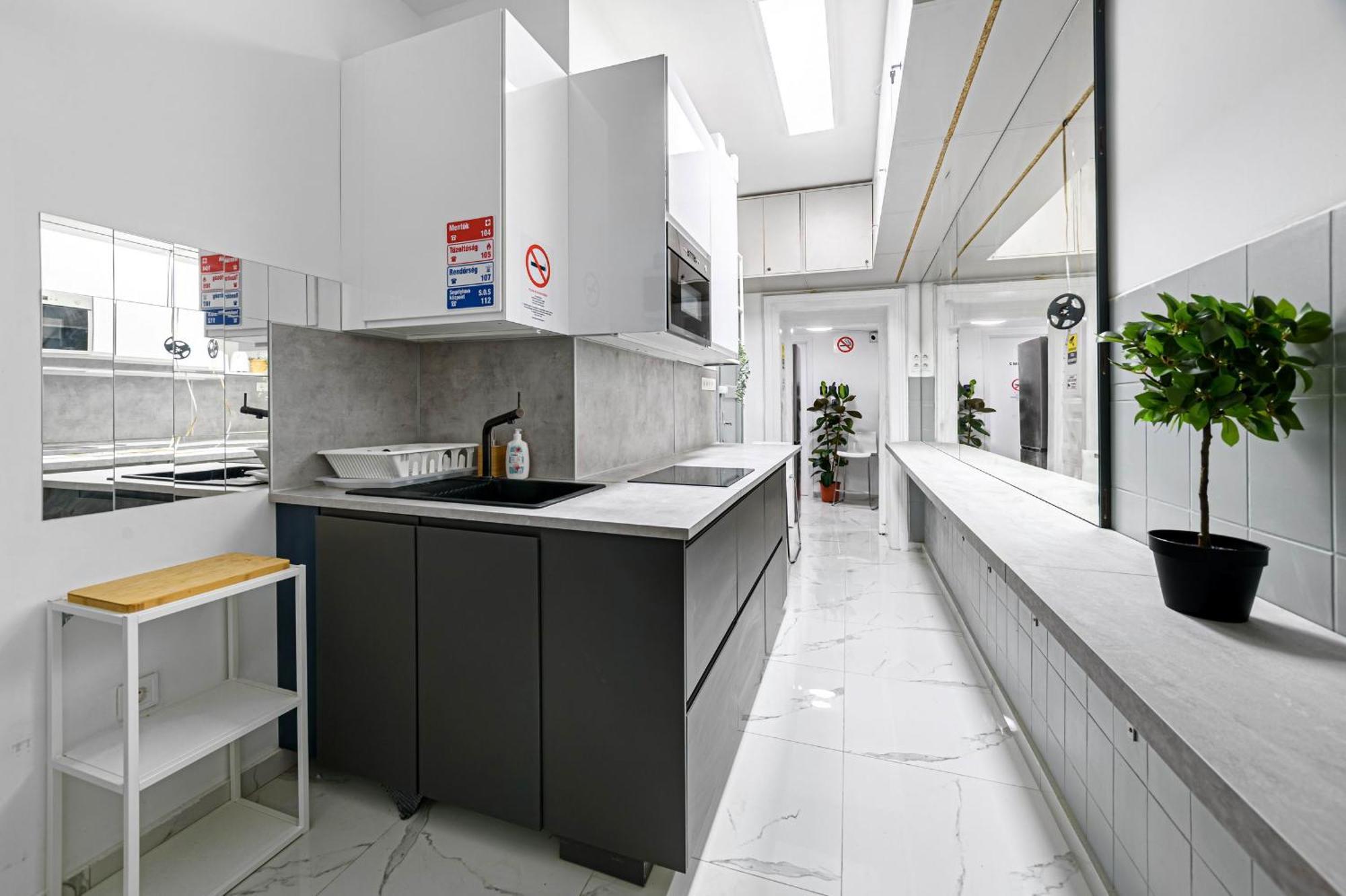 New Modern Homes Rakoczi 57 Budapest Luaran gambar
